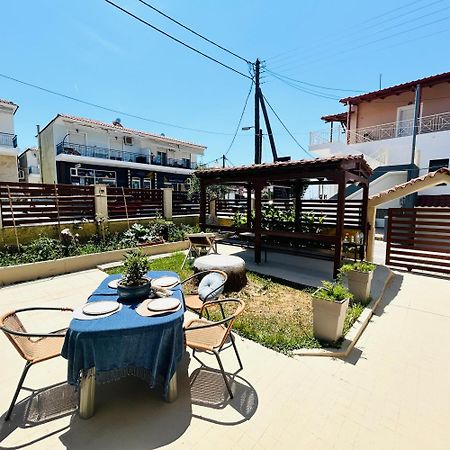 Next To The Beach Apartments Офринио Экстерьер фото