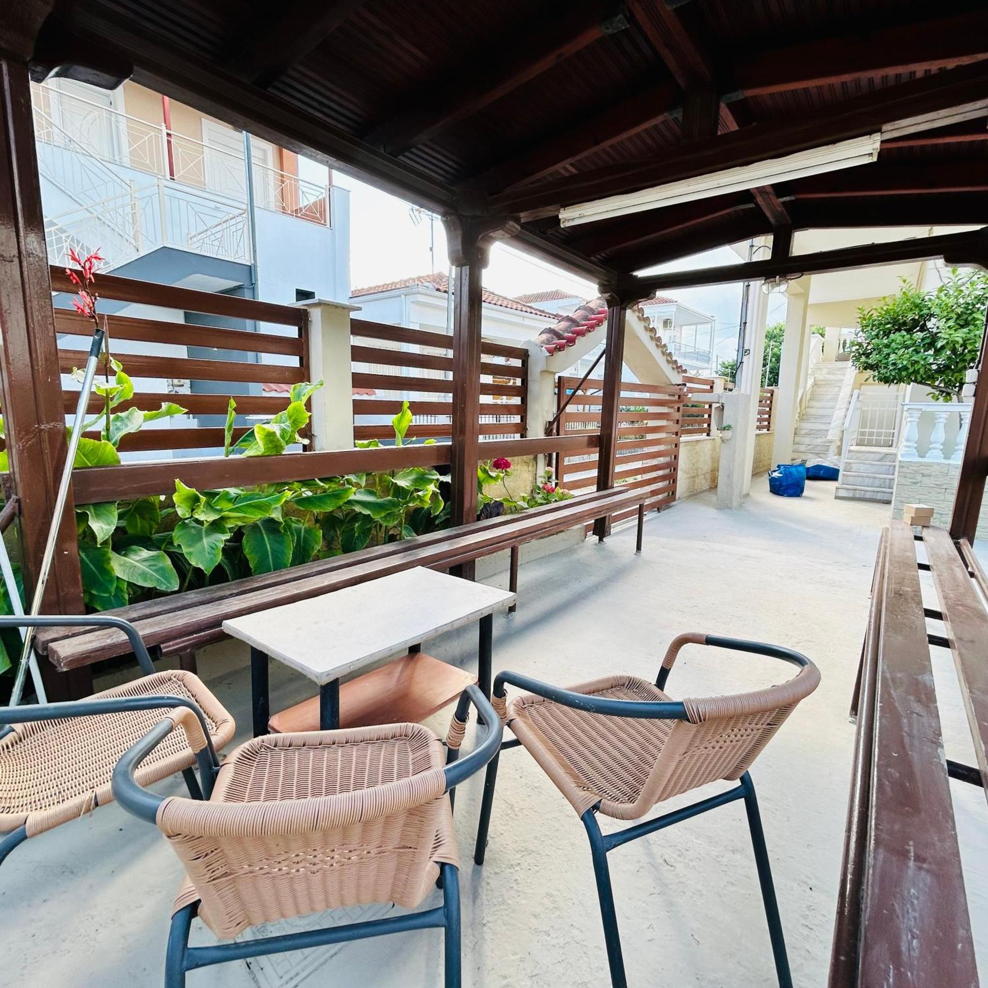 Next To The Beach Apartments Офринио Экстерьер фото